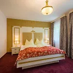 Schloessl Kindl (adults Only)